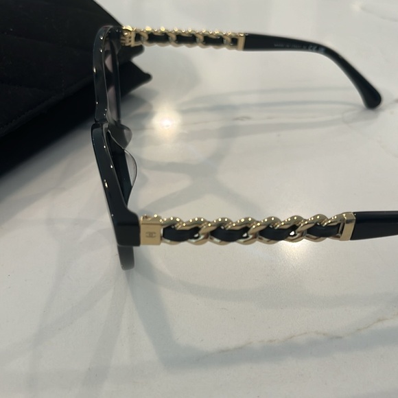 Chanel glasses - Picture 2 of 3